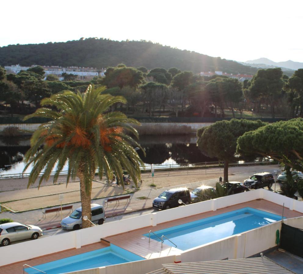 Apartamento Estudio Primera Línea De Mar Con Piscina Y Párking Platja d'Aro  Exterior foto